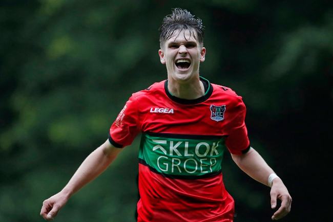 牵动了无数 牵动了无数