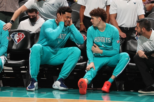 他在场上的 他在场上的