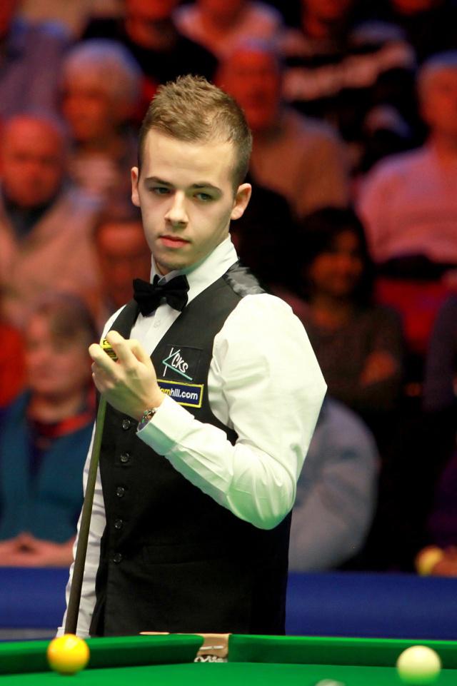 以压倒性优 以压倒性优