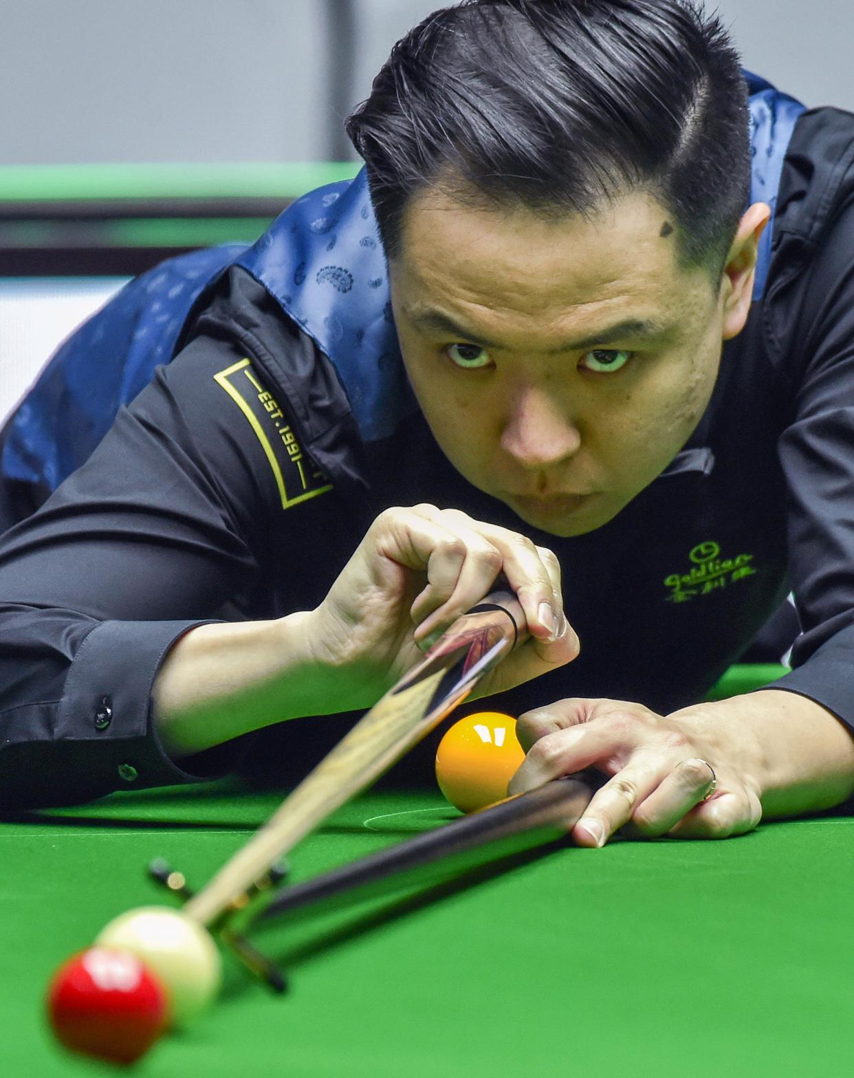 试图用接近 试图用接近